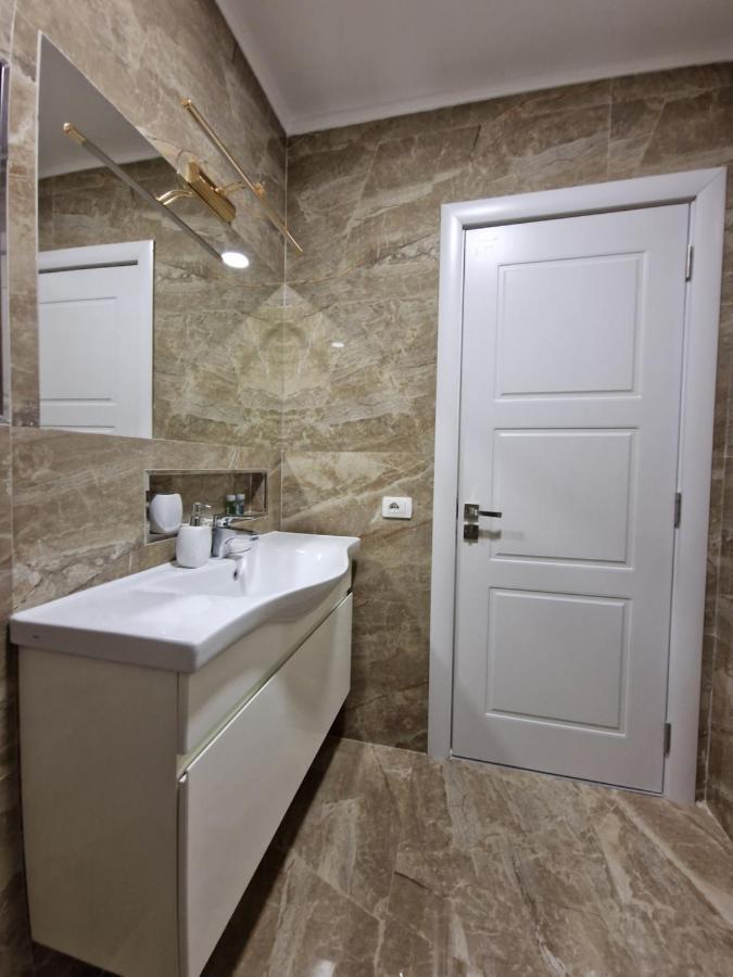 Appartement Absolut Vollga à Durrës Extérieur photo